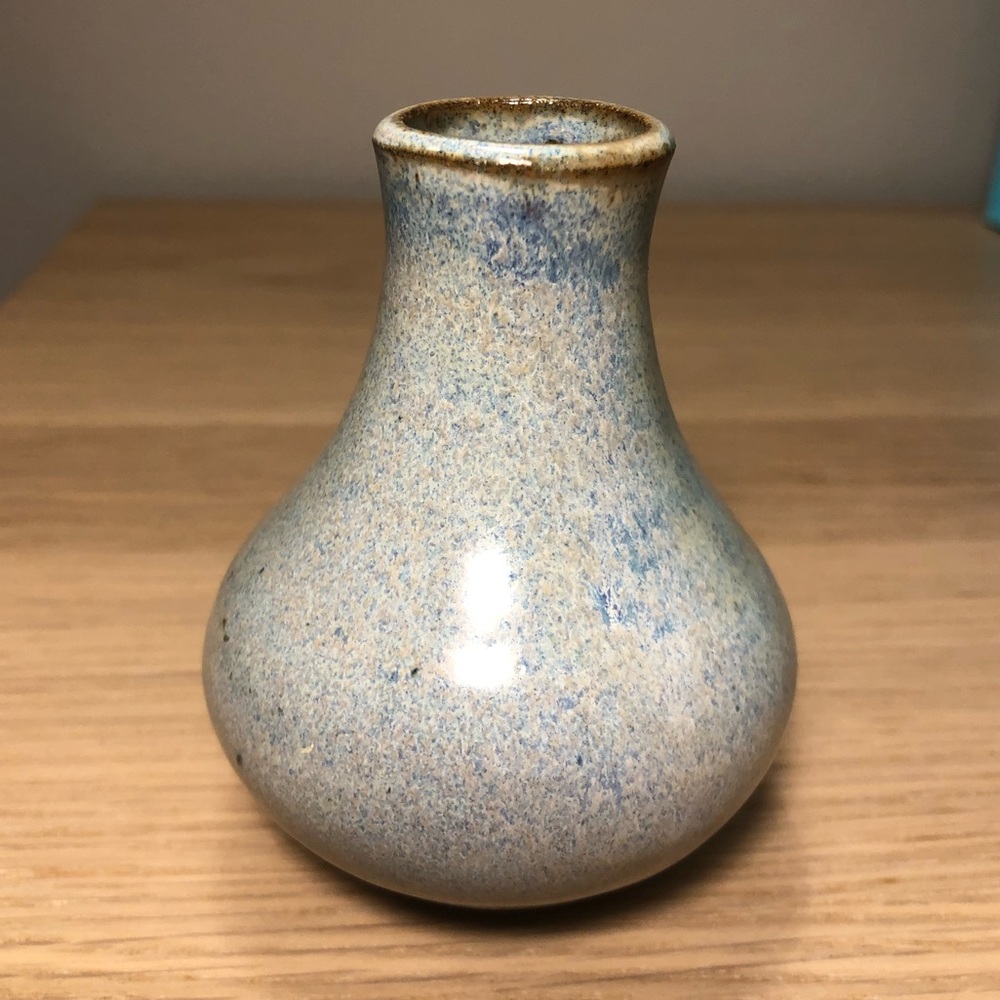 Cute tiny vase! - Picture 3 of 6